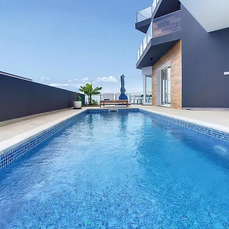 Omar By Lovelystay Villa *