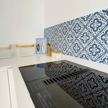 Omar By Lovelystay *