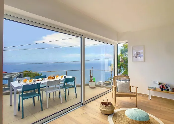 Omar By Lovelystay * Canhas