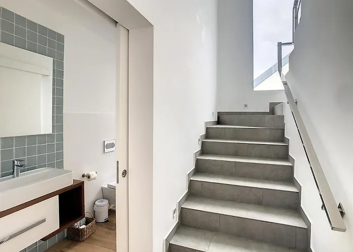 Omar By Lovelystay 别墅