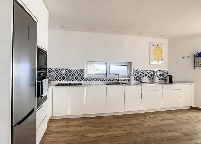 Βίλα Omar By Lovelystay *