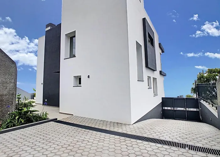 Omar By Lovelystay Βίλα *